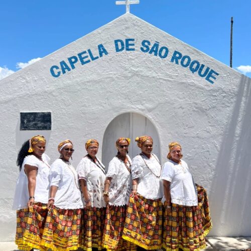 Grupo Samba de Mães leva muita alegria e axé à Antônio Cardoso