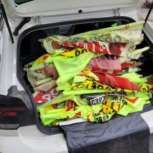 Semmam intensifica retirada de banners irregulares em diferentes pontos da cidade