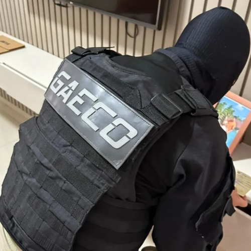 PMs são afastados suspeitos de fornecerem armas a facções criminosas