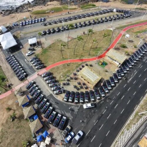 Bahia fortalece forças de segurança com entrega de 112 viaturas, armamentos e novos equipamentos