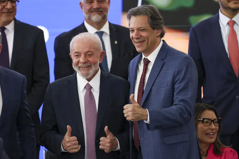 Superávit primário alcançado pelo governo Lula fica em R$ 86,9 bilhões