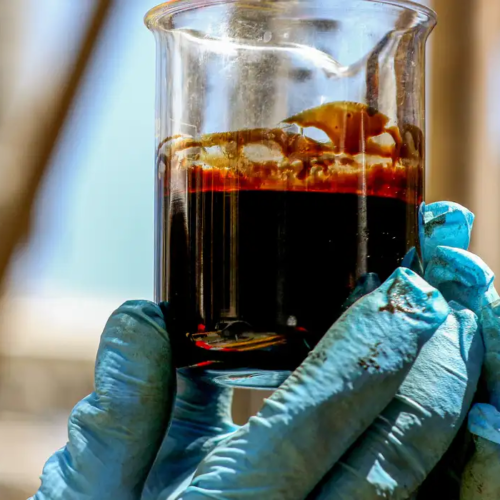 Preço do petróleo cai mais de 10% com sinal de trégua entre EUA e Irã