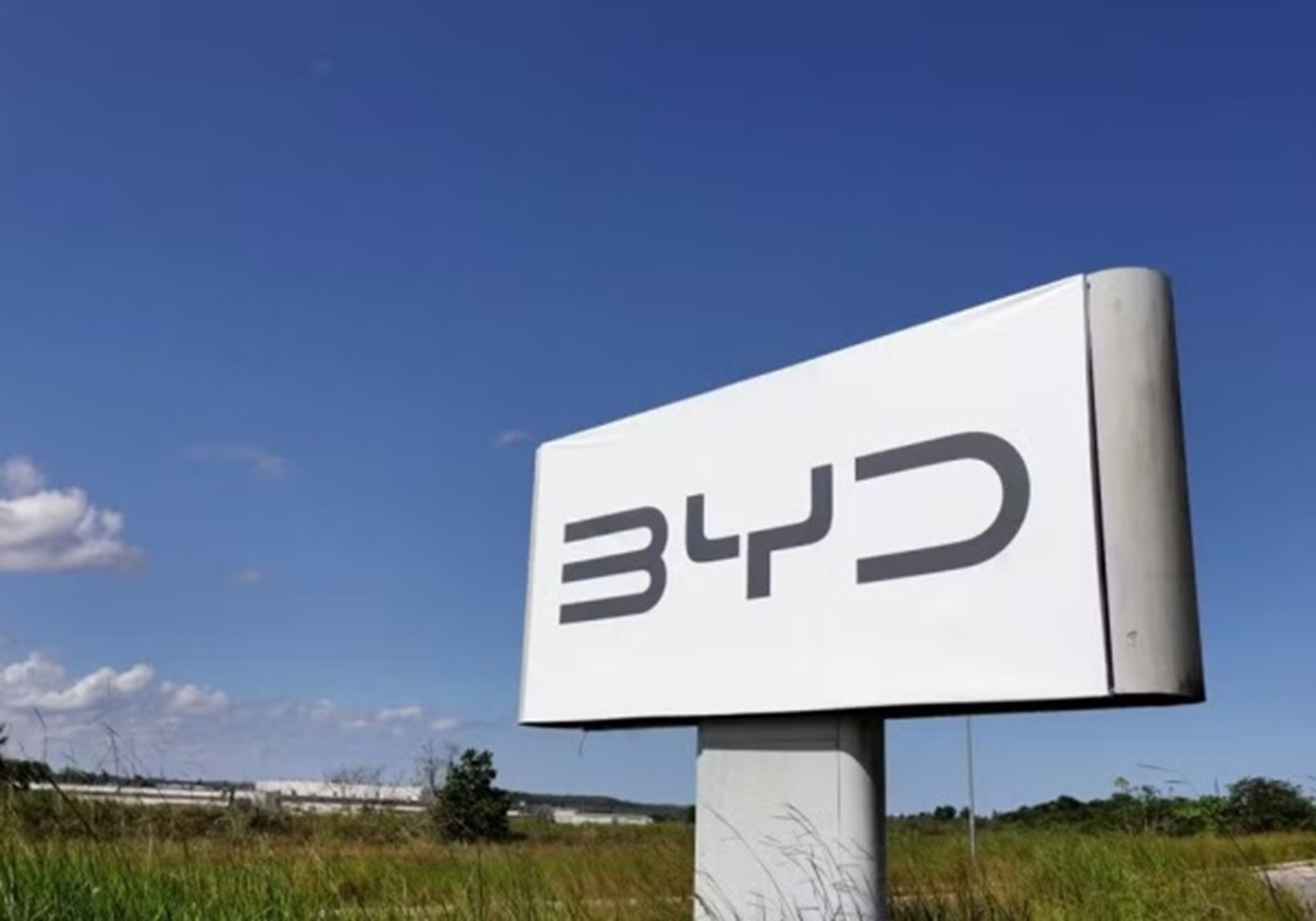 Fábrica da BYD na Bahia abre mais de 170 vagas de emprego