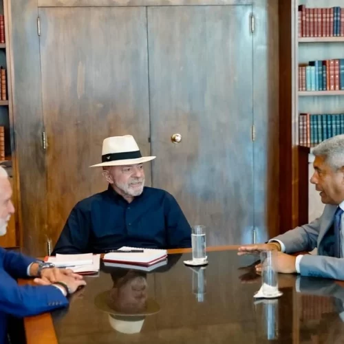 Jerônimo discute situação da BR-324 e projetos de infraestrutura para a Bahia