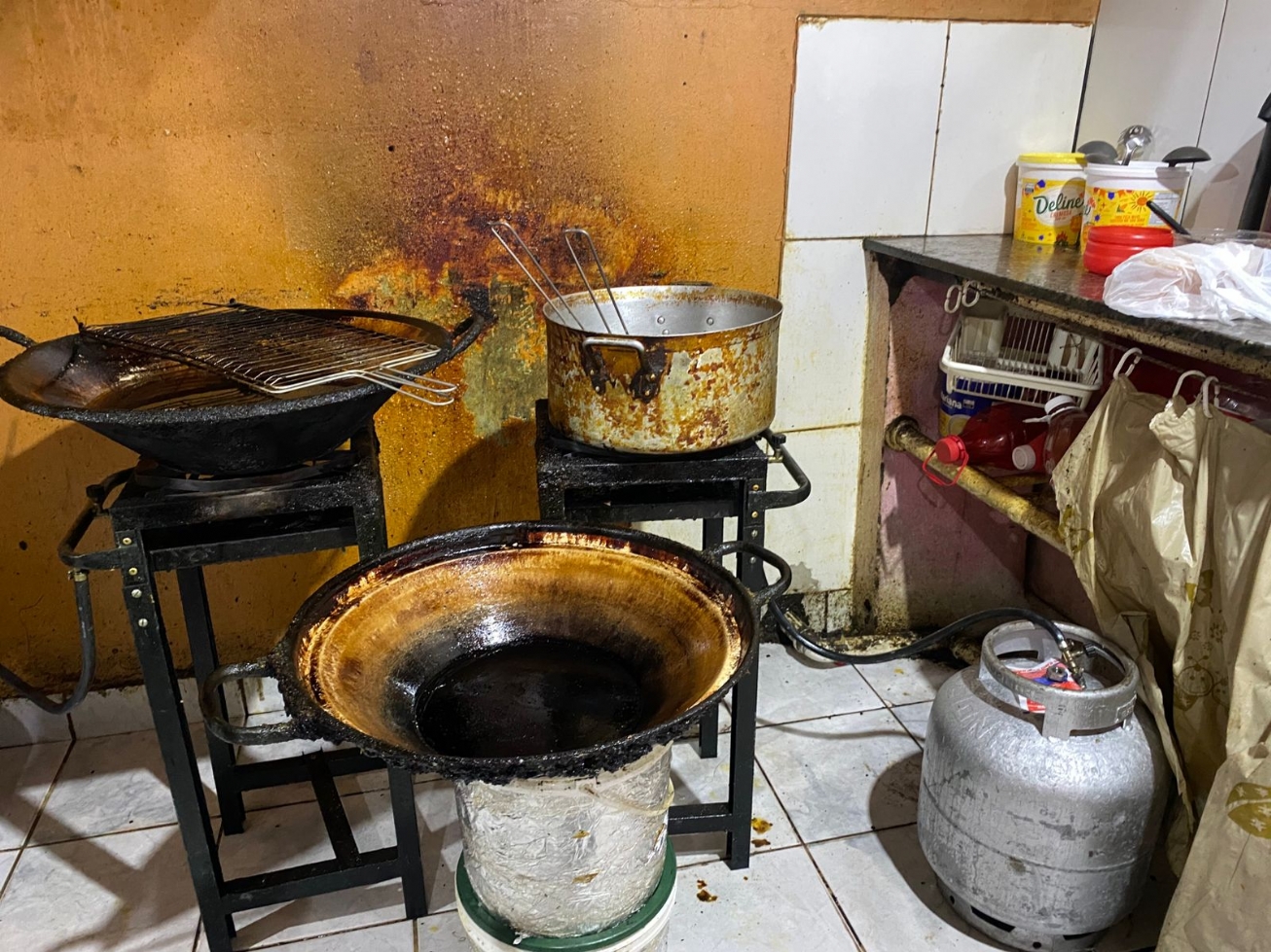 Vigilância Sanitária interdita estabelecimento na Cidade Nova após duas denúncias anônimas