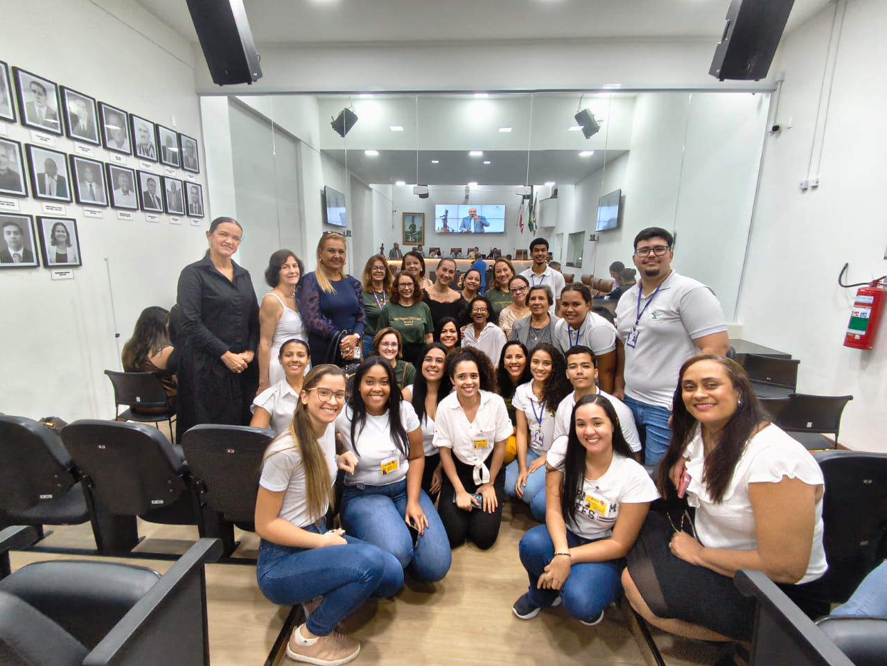 Profissionais de enfermagem criticam precarização dos serviços de saúde na Câmara Municipal
