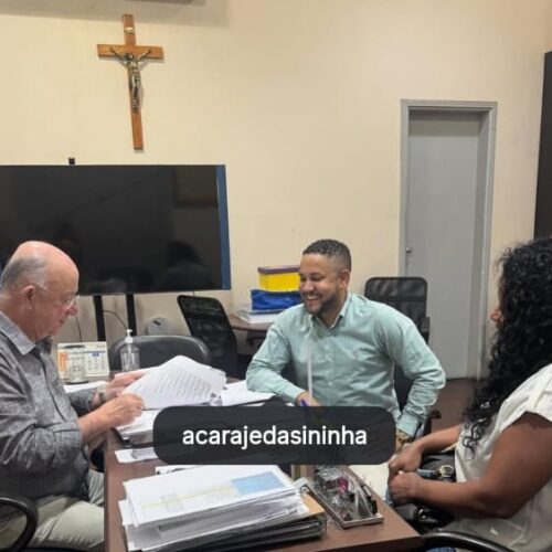 Ron do Povo despacha com o prefeito solicitando a implantação da rede de drenagem da Rua Itaguatinga no bairro Caraíbas